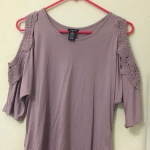 Long sleeve shirt with crochet hole on both arms